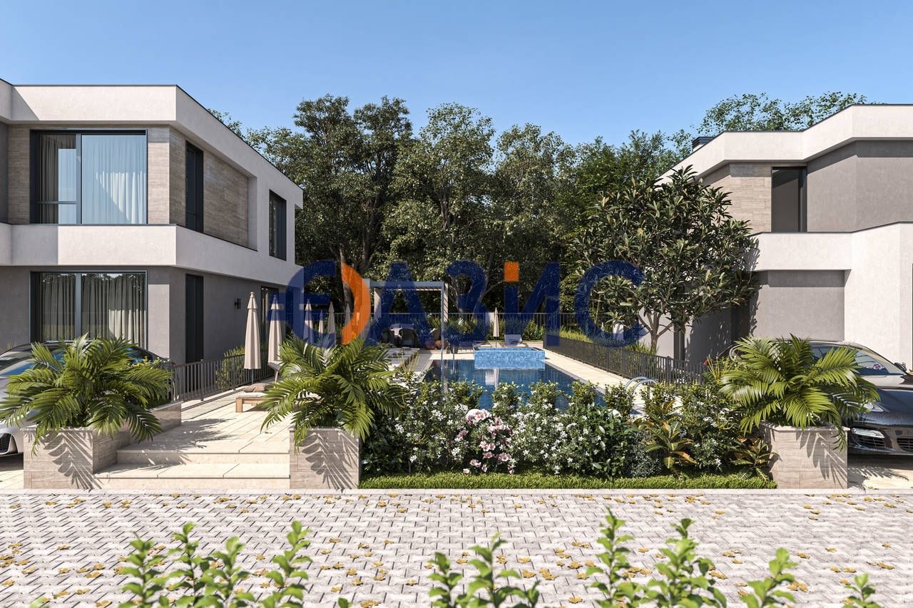 Maison à Pomorie, Bulgarie, 116 m² - image 1