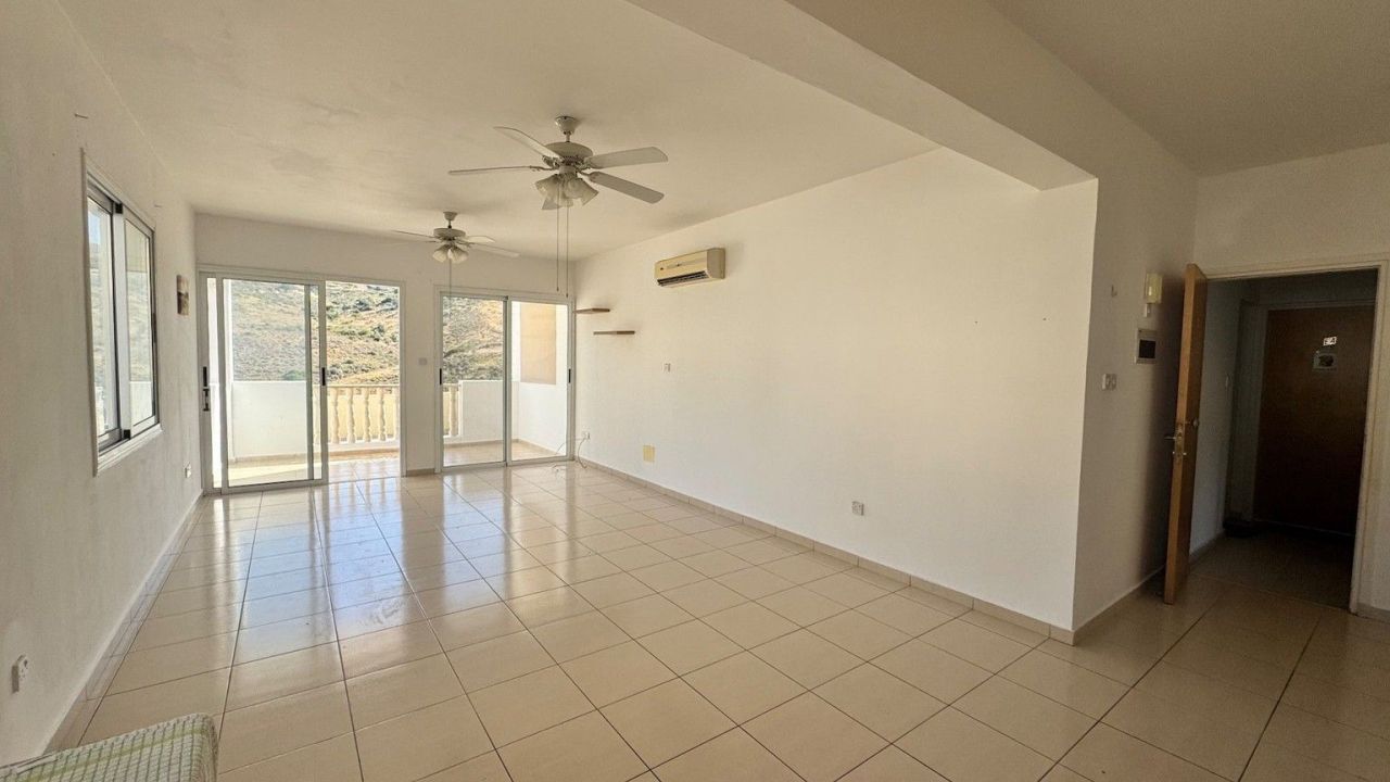 Apartment in Paphos, Cyprus, 102 m² - picture 2