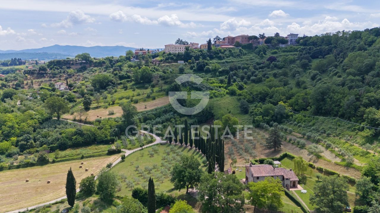 House in Chiusi, Italy, 275.9 m² - picture 8