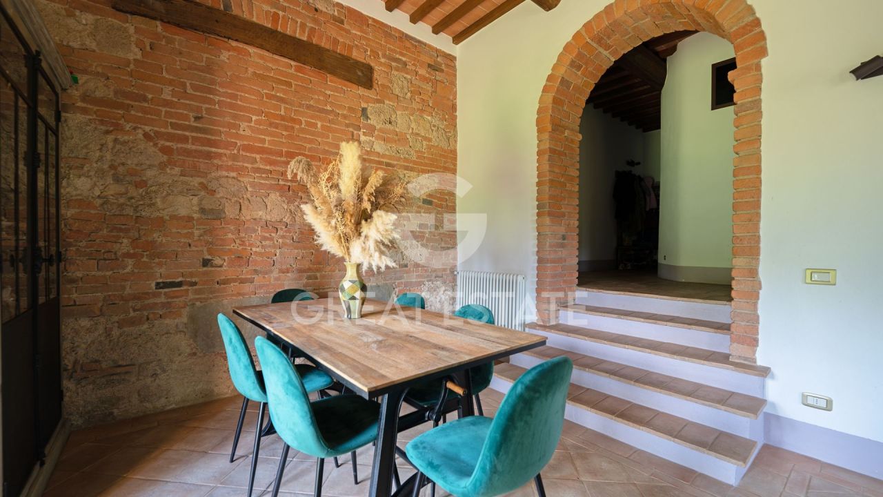 House in Chiusi, Italy, 275.9 m² - picture 14