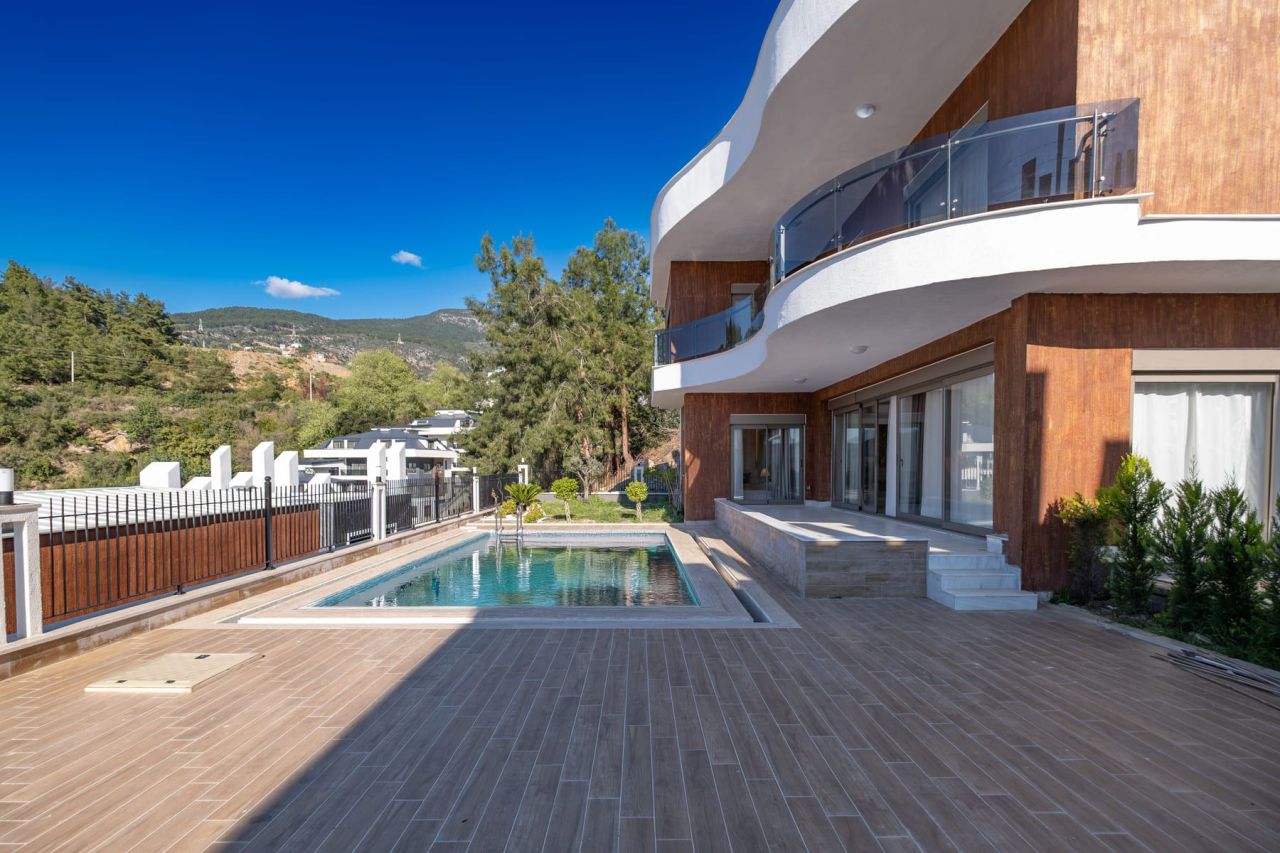 Villa in Alanya, Türkei, 260 m² - Foto 2