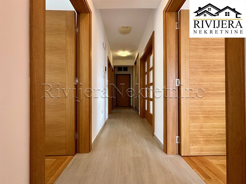 Appartement à Tivat, Monténégro, 81 m² - image 4