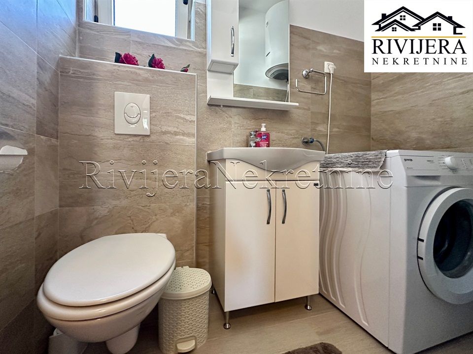 Appartement à Tivat, Monténégro, 81 m² - image 2