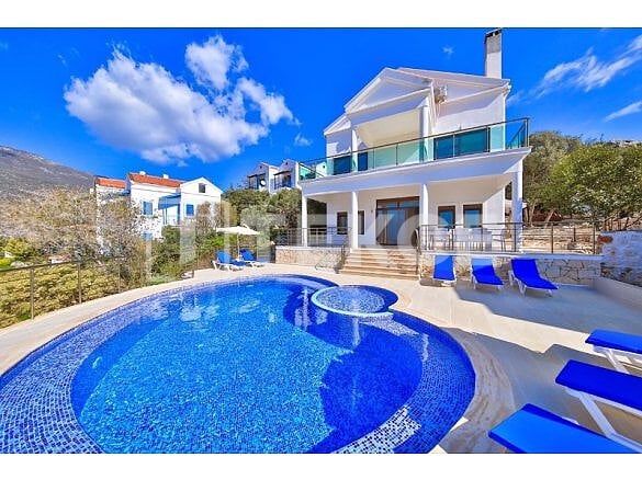 Villa in Kaş, Turkey, 270 m² - picture 1