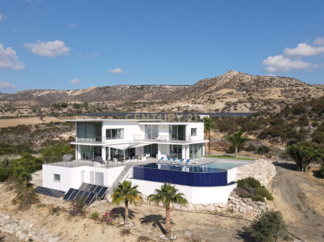 Haus in Larnaka, Zypern - Foto 1