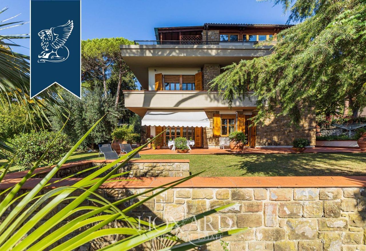 Villa en Florencia, Italia, 550 m² - imagen 1