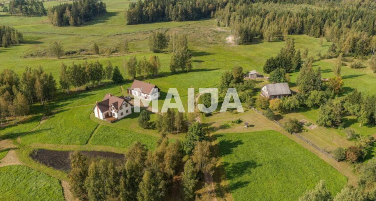 Casa Ciruli, Letonia, 472 m² - imagen 1