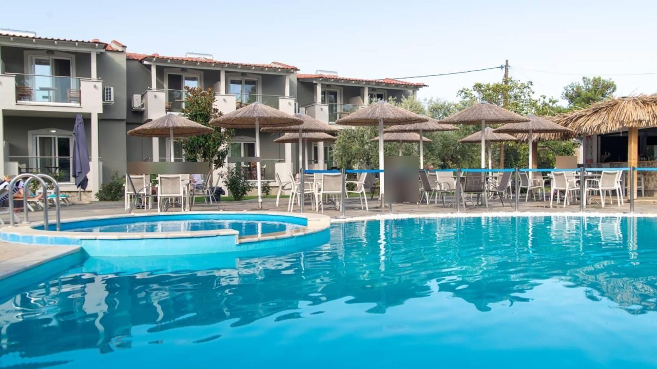 Hotel on Thasos, Greece, 1 056 m² - picture 1
