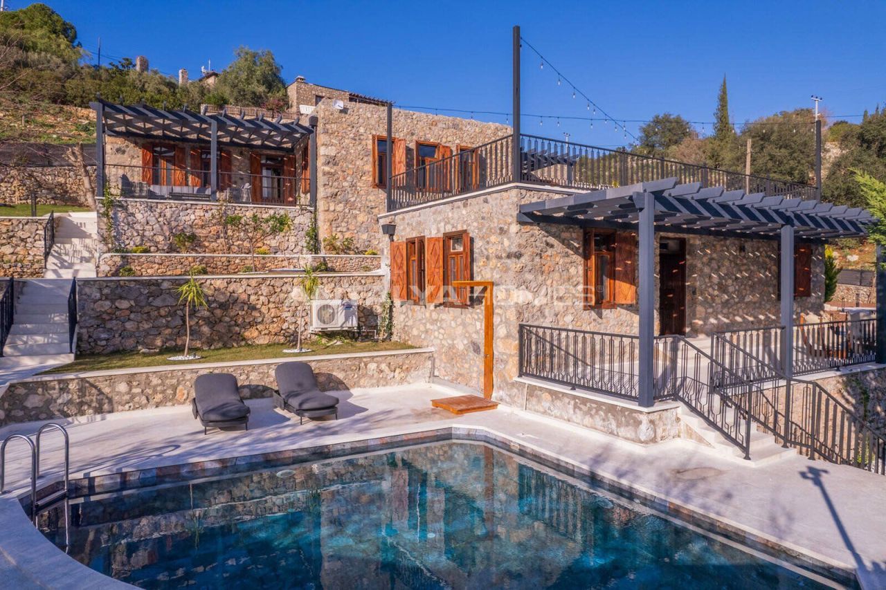 Villa in Fethiye, Türkei, 200 m² - Foto 1