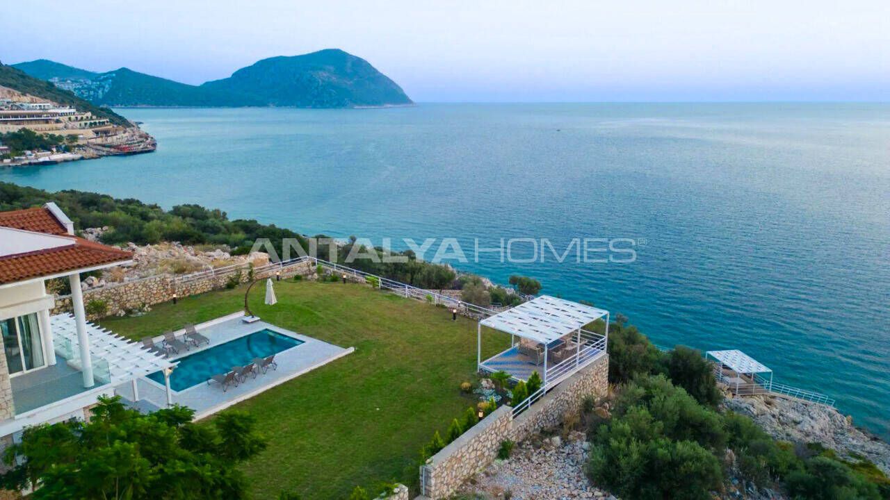 Villa in Kalkan, Türkei, 280 m² - Foto 1