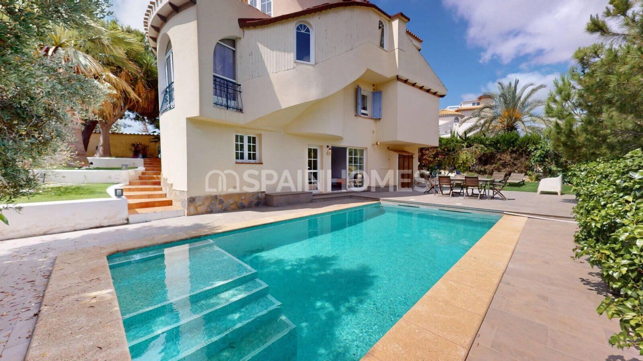 Villa en Orihuela, España, 218 m² - imagen 1