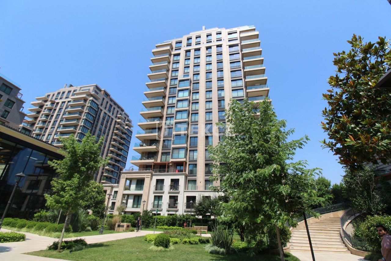 Apartamento en Estambul, Turquia, 233 m² - imagen 1
