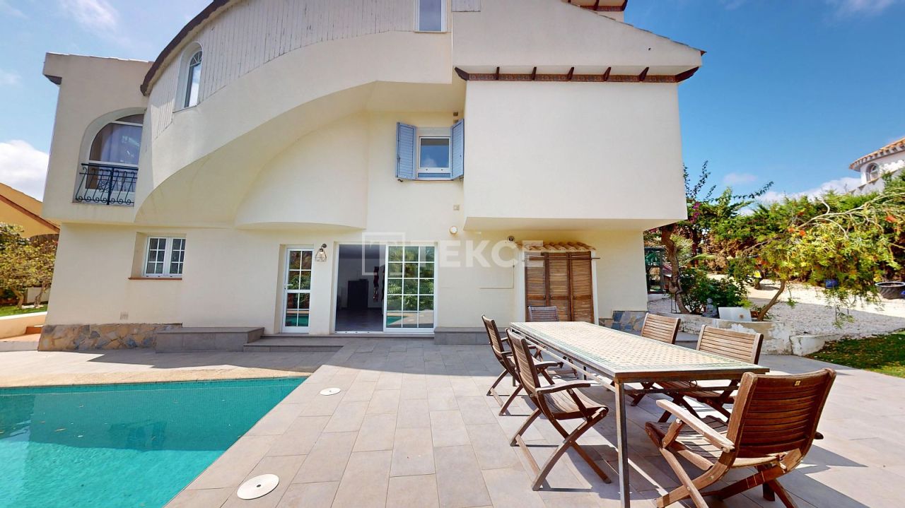 Villa in Orihuela, Spain, 218 m² - picture 3