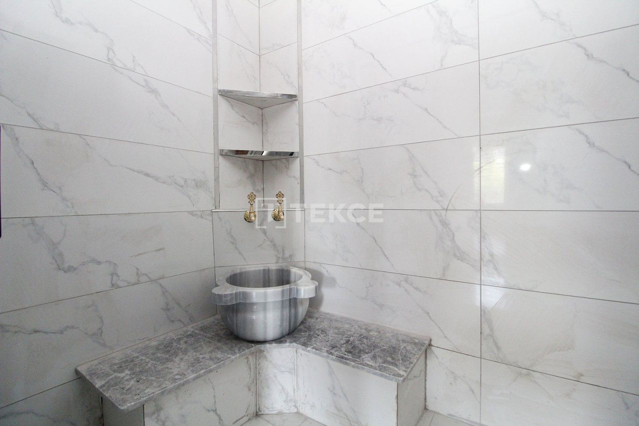 Apartment Çiftlikköy, Turkey, 178 m² - picture 18