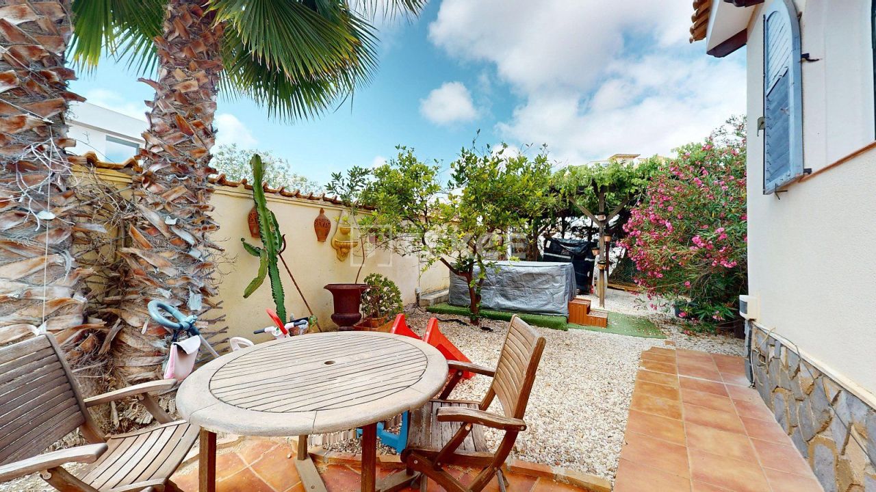 Villa in Orihuela, Spain, 218 m² - picture 19