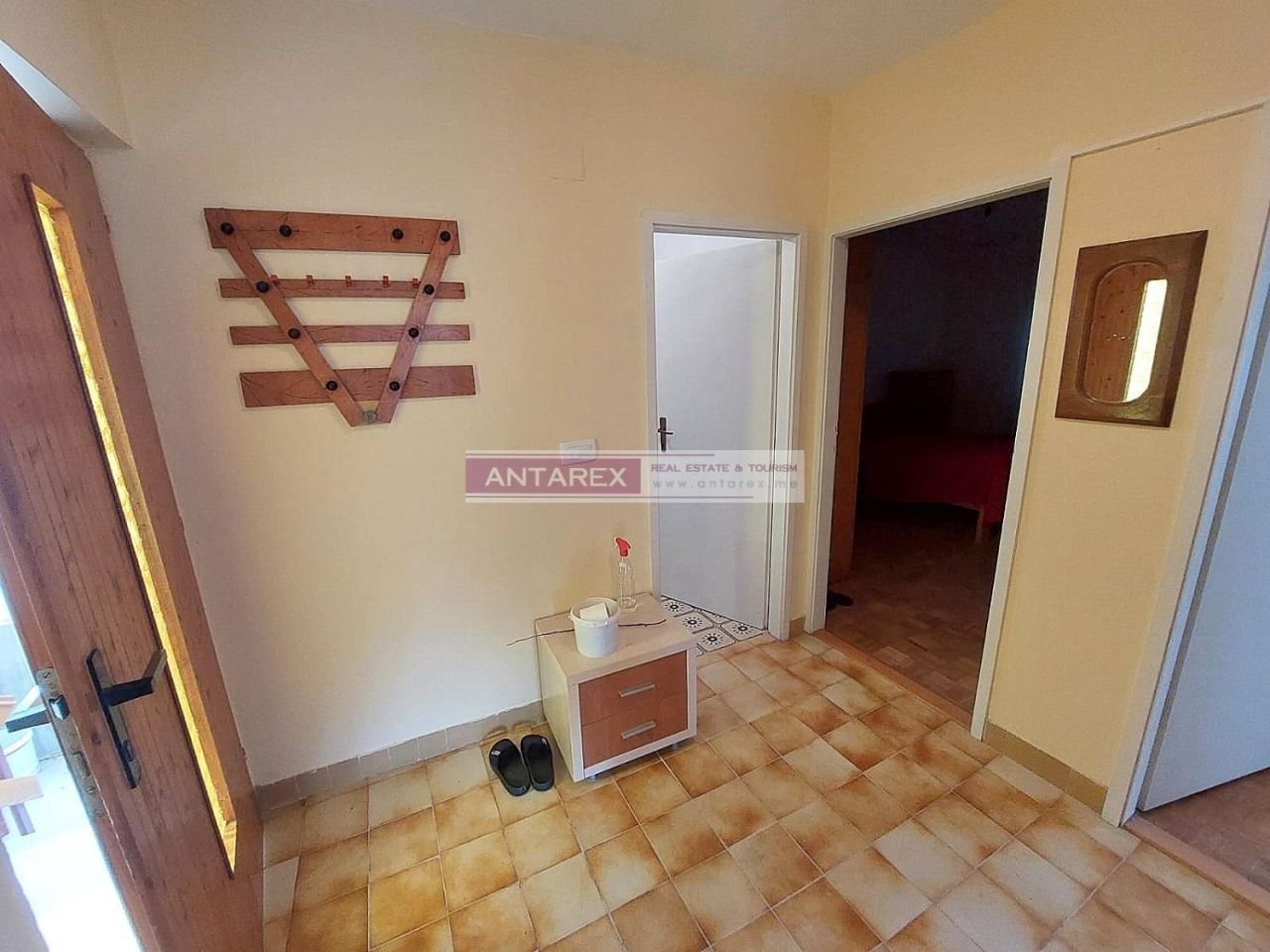 Villa in Igalo, Montenegro, 97 m² - picture 9