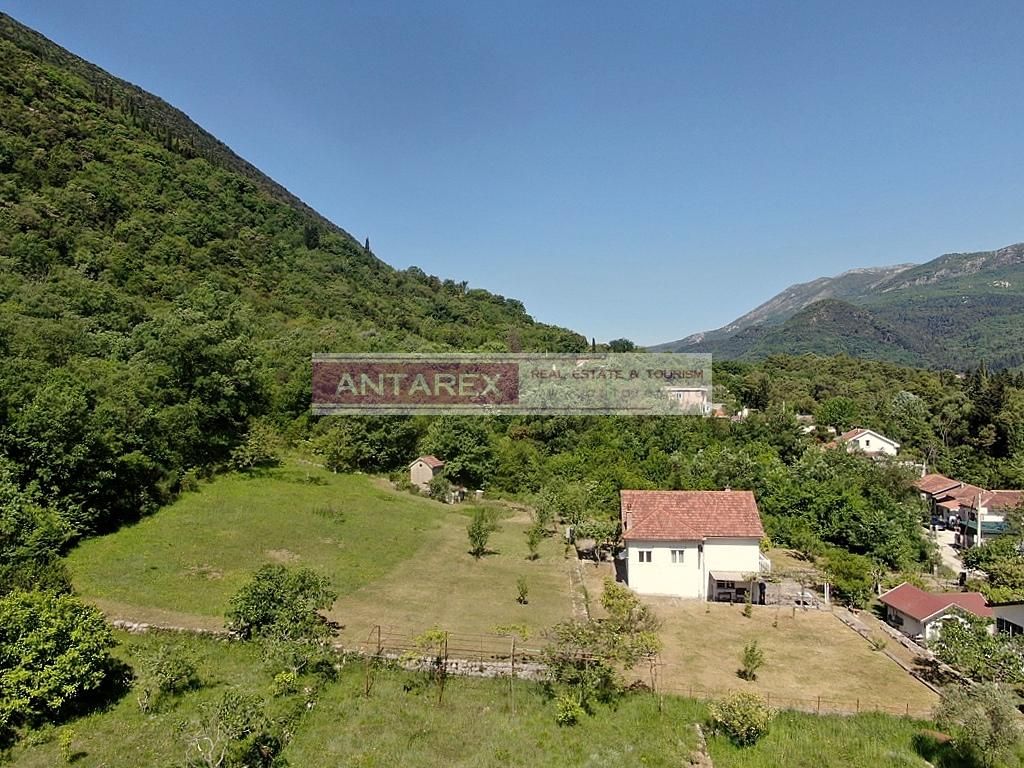 Villa in Igalo, Montenegro, 97 m² - picture 13