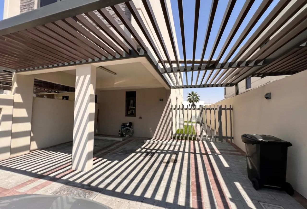 Villa à Dubaï, EAU, 172 m² - image 1