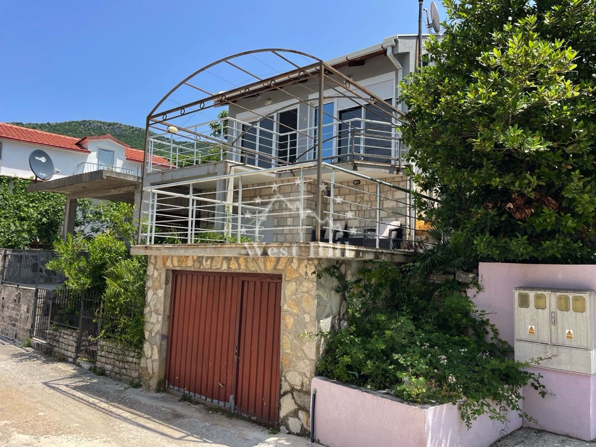 House in Lepetane, Montenegro, 120 m² - picture 1