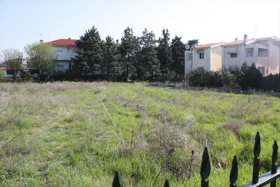 Grundstück in Thessaloniki, Griechenland, 3 000 m² - Foto 1