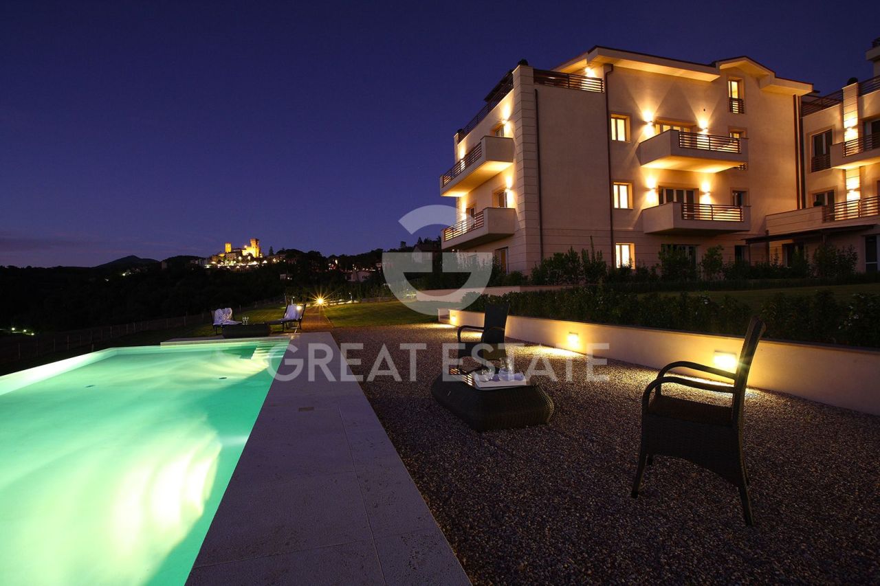 Apartamento San Casciano dei Bagni, Italia, 166.6 m² - imagen 8