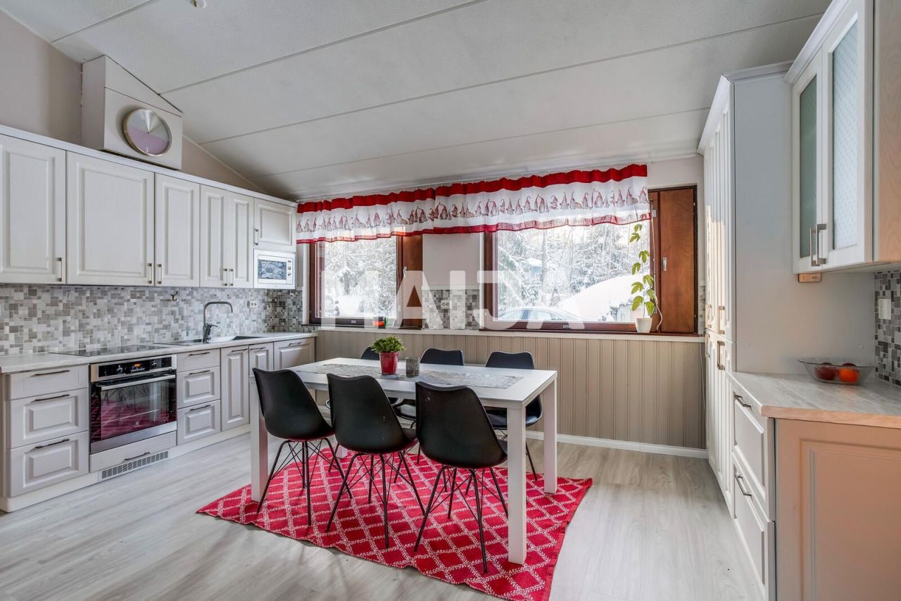 Maison à Hollola, Finlande, 105 m² - image 1