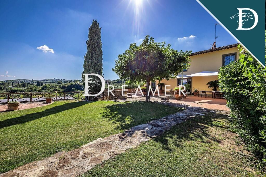 Casa en Bagno a Ripoli, Italia, 400.46 m² - imagen 1