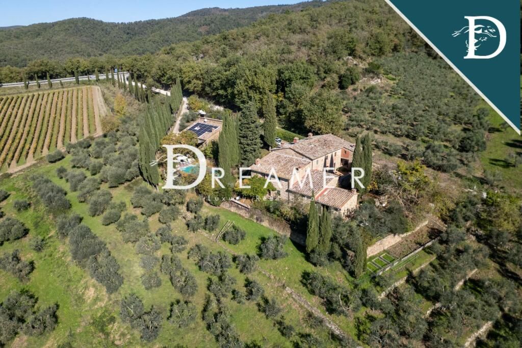 Villa dans le Chianti, Italie, 653.7 m² - image 1