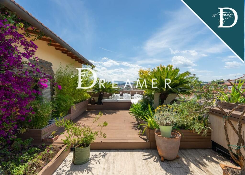 Apartamento en Florencia, Italia, 337.31 m² - imagen 1