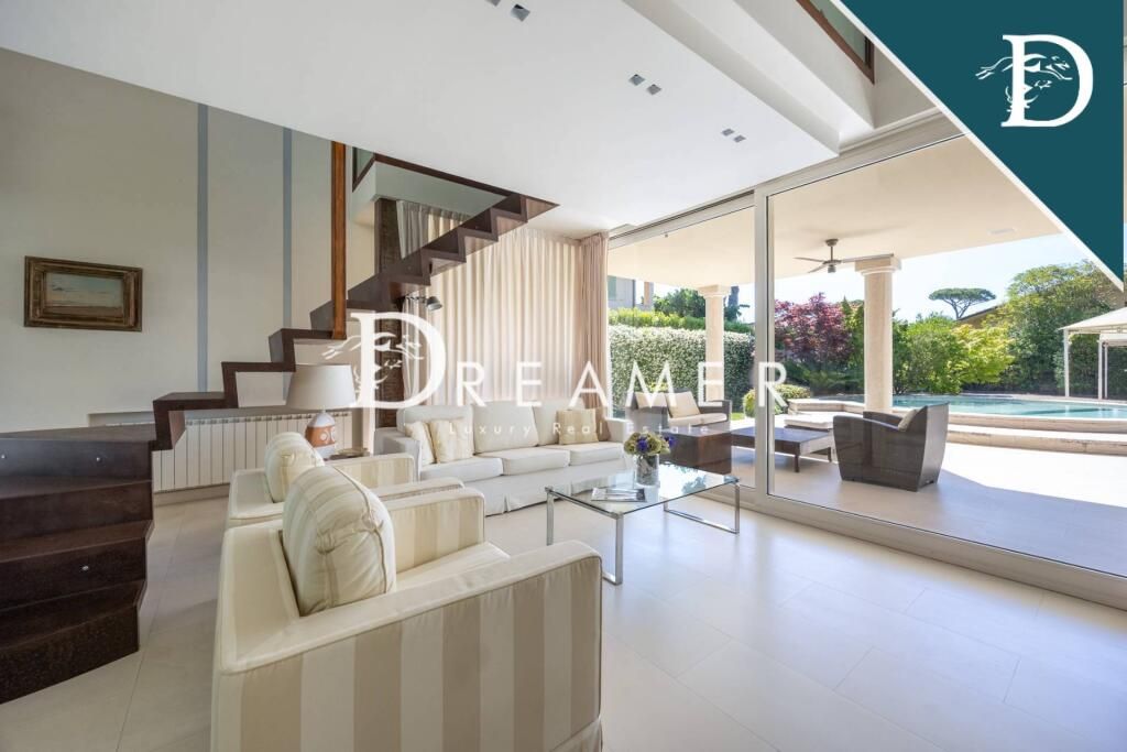 Villa in Forte dei Marmi, Italien, 300.3 m² - Foto 1