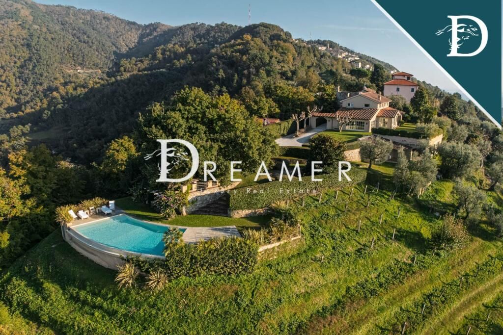 Villa in Pietrasanta, Italy, 500.53 m² - picture 1