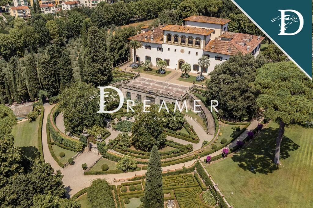 Villa en Florencia, Italia, 3 486.66 m² - imagen 1