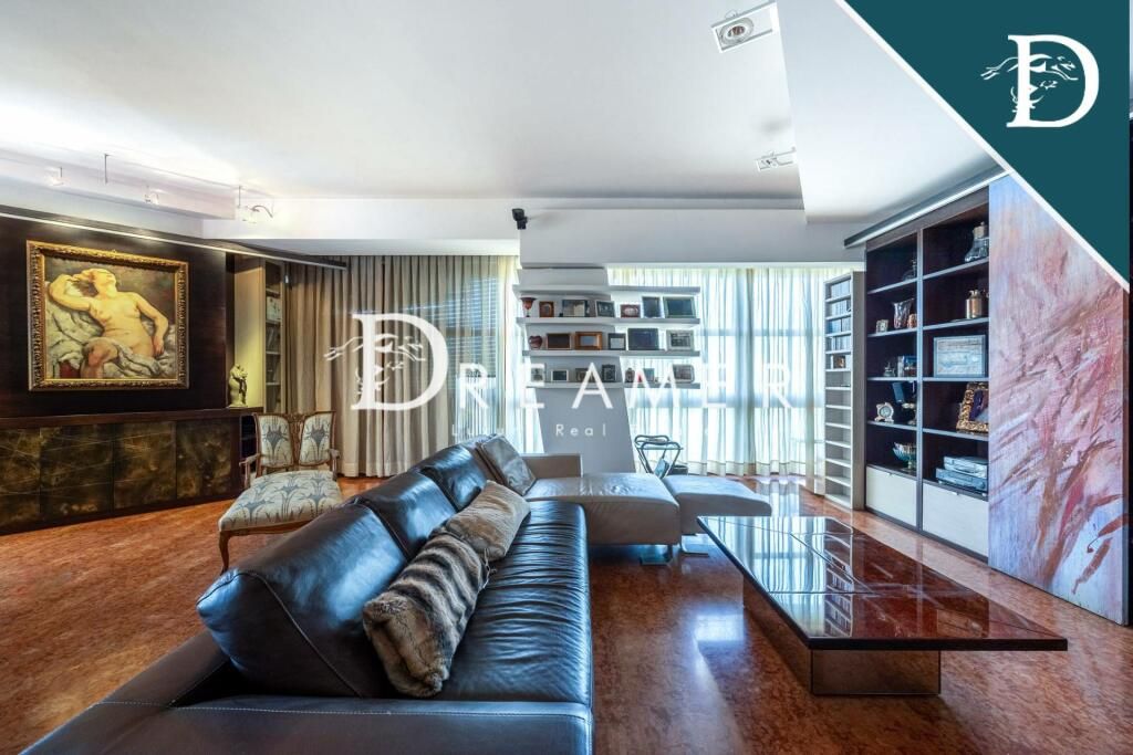 Apartment in Florence, Italy, 215.2 m² - picture 1