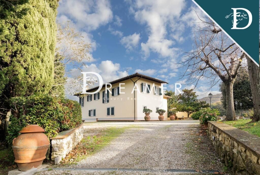 Villa à Bagno a Ripoli, Italie, 590.64 m² - image 1