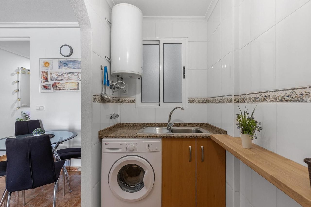 Estudio en Torrevieja, España, 36 m² - imagen 8