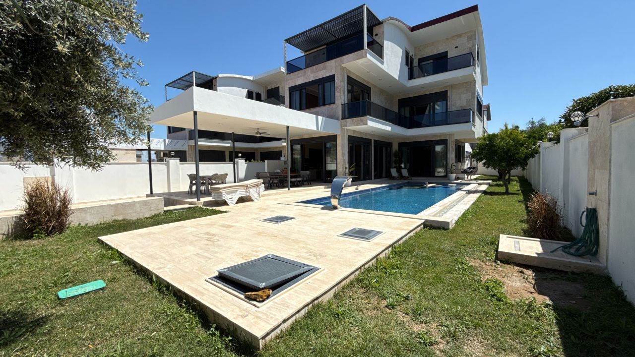 Villa à Belek, Turquie, 240 m² - image 1