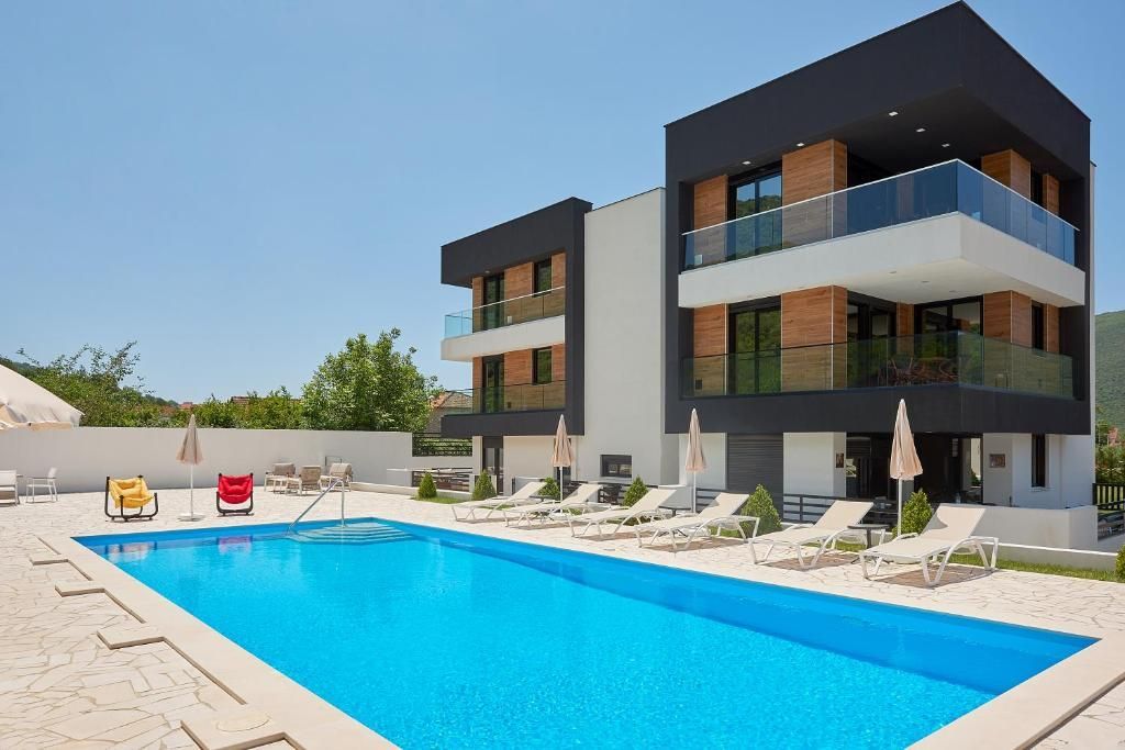Hotel in Budva, Montenegro, 382 m² - picture 1