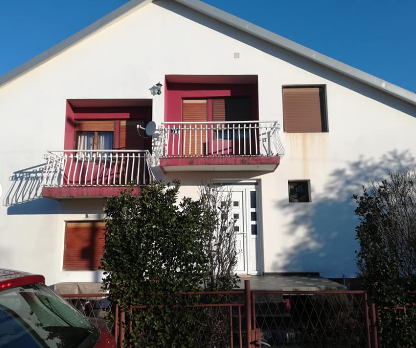 Maison Old Airfield, Monténégro, 220 m² - image 1