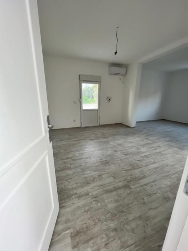 Flat in Susanj, Montenegro, 90 m² - picture 1