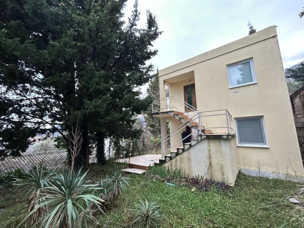 Casa en Sutomore, Montenegro, 74 m² - imagen 1
