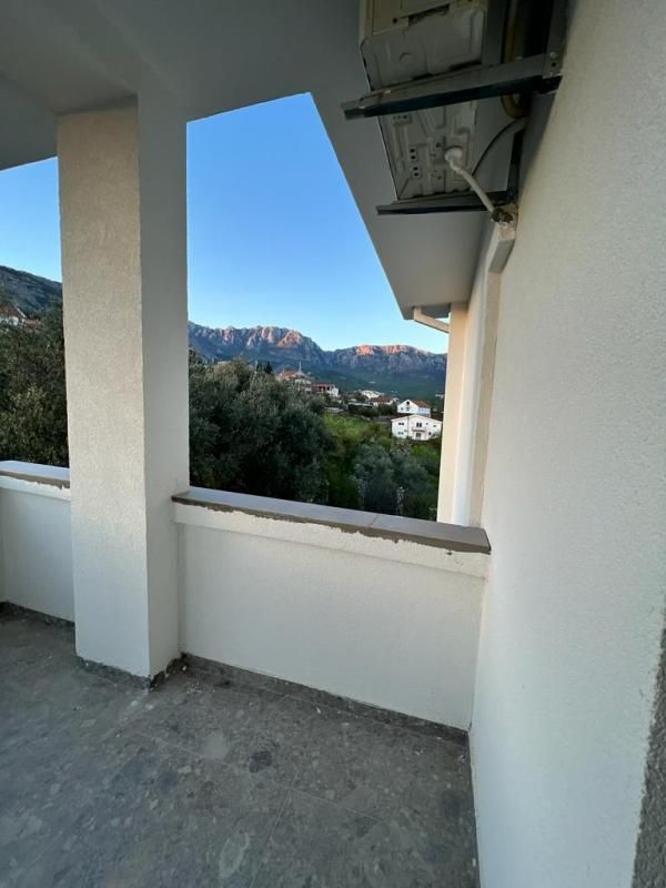 Appartement à Šušanj, Monténégro, 83 m² - image 1