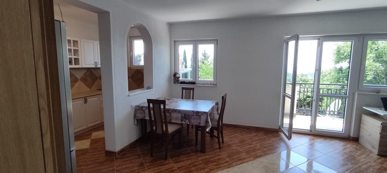 Appartement à Sutomore, Monténégro, 81 m² - image 1