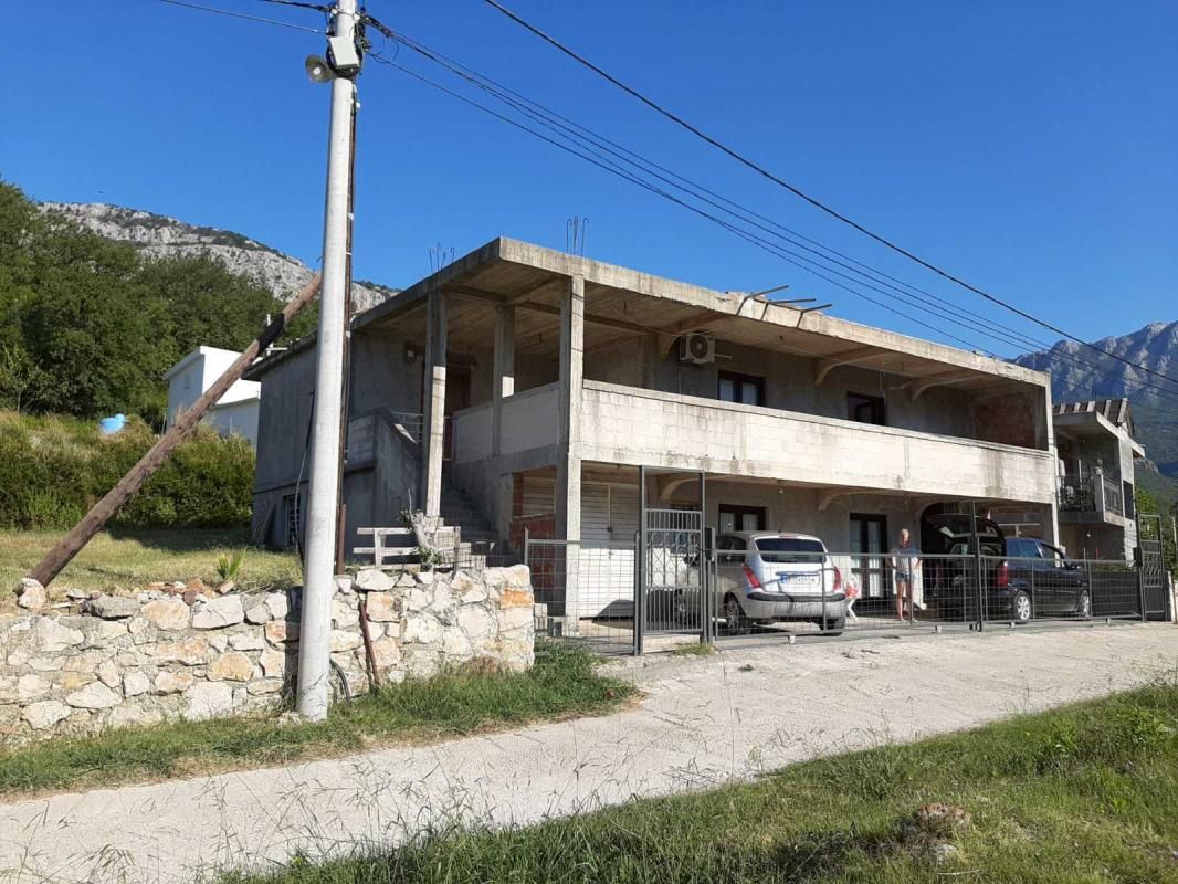 Haus in Susanj, Montenegro, 252 m² - Foto 1