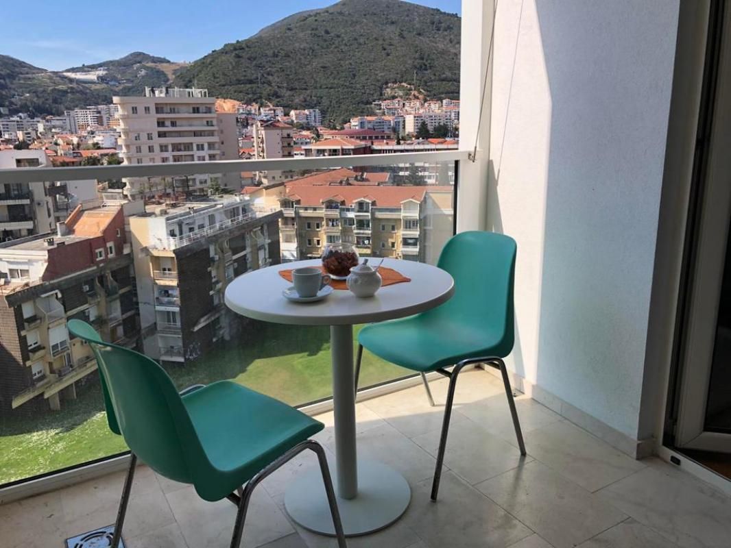 Flat in Budva, Montenegro, 67 m² - picture 1