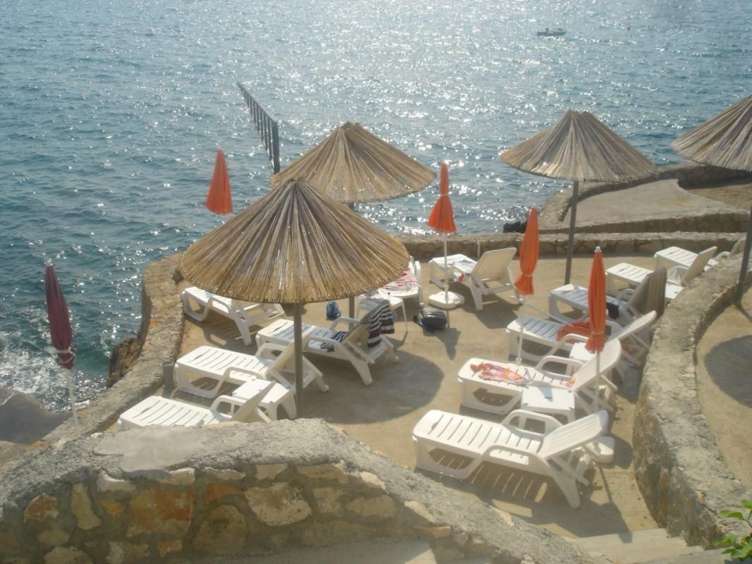 Flat in Dobra Voda, Montenegro, 54 m² - picture 1