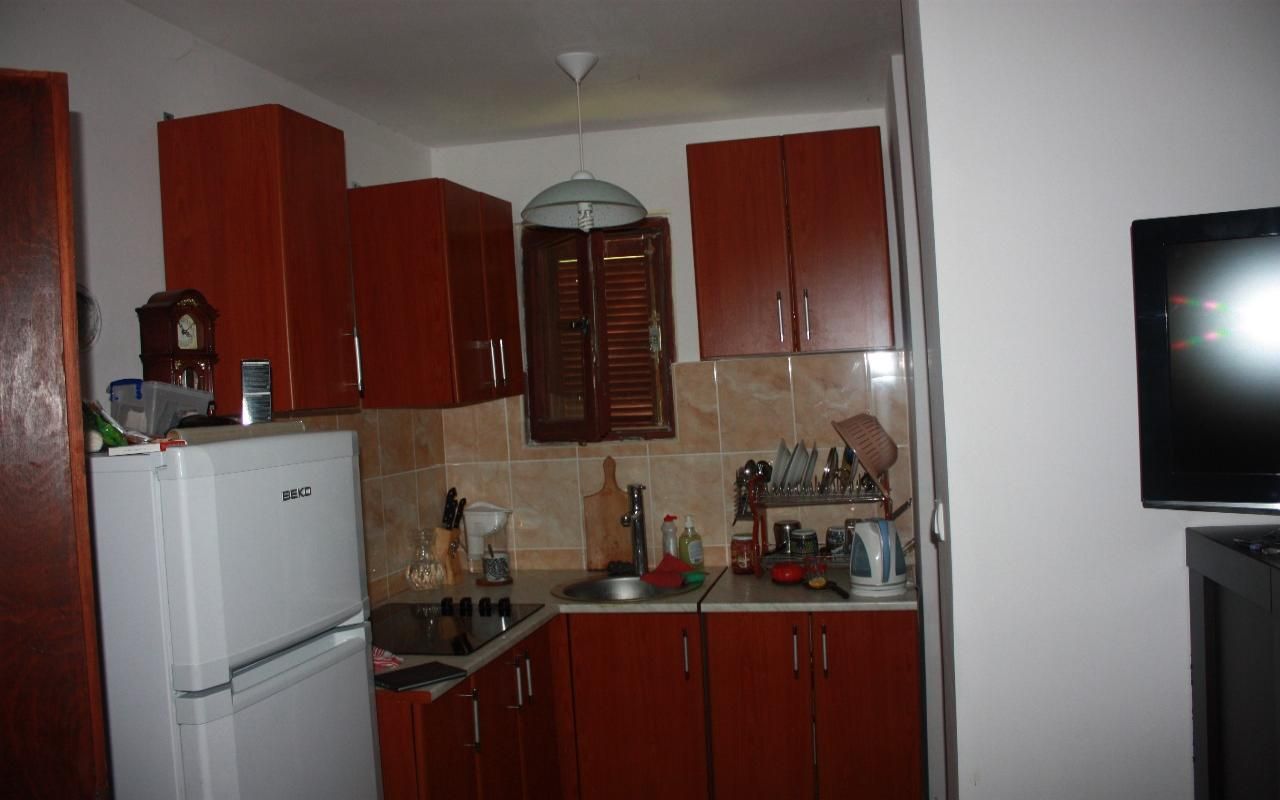 Haus in Sutomore, Montenegro, 118 m² - Foto 1
