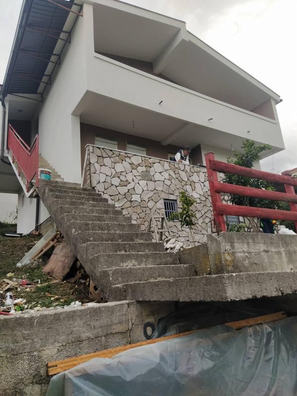 Haus in Susanj, Montenegro, 140 m² - Foto 1