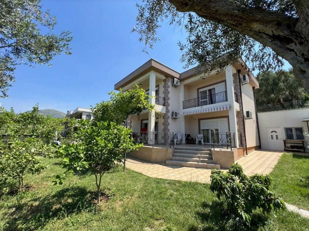 Casa Tomba, Montenegro, 208 m² - foto 1