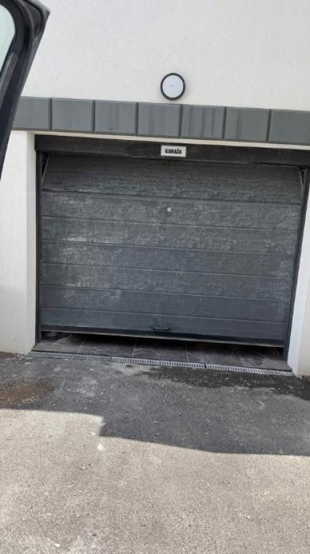Propiedad comercial en Dobra Voda, Montenegro, 28 m² - imagen 1