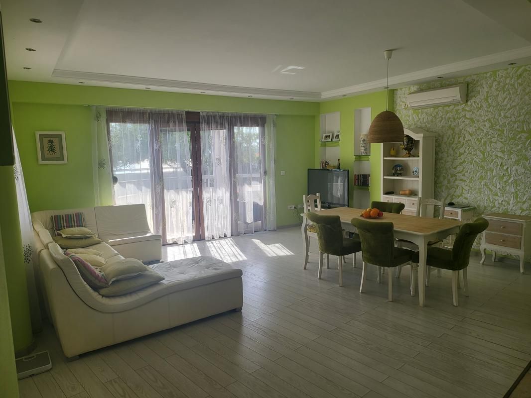 Piso en Dobra Voda, Montenegro, 119 m² - imagen 1